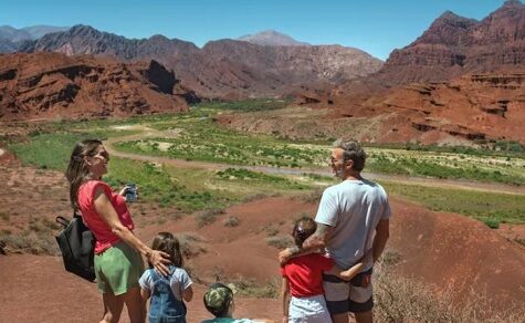 Wein auf 3.000 Metern & Kolonialcharme: Warum Salta jetzt Paraguays Urlauber lockt