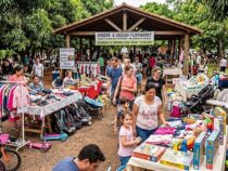 Großer Kinder- und Jugend-Flohmarkt in der Kolonie Independencia: Stöbern, Feilschen und Schätze entdecken!