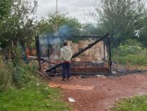 Er griff einfach zum Feuerzeug: Betrunkener brennt das Haus seines eigenen Bruders nieder