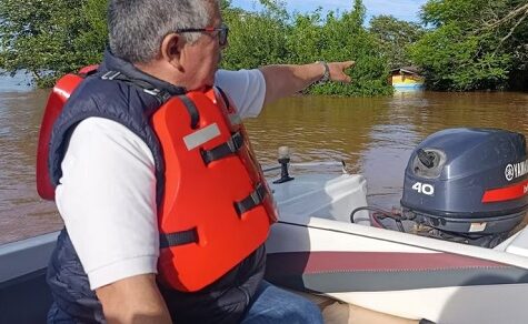 Paraná-Hochwasser legt drei Fähren in Itapúa lahm und verursacht schwere Schäden