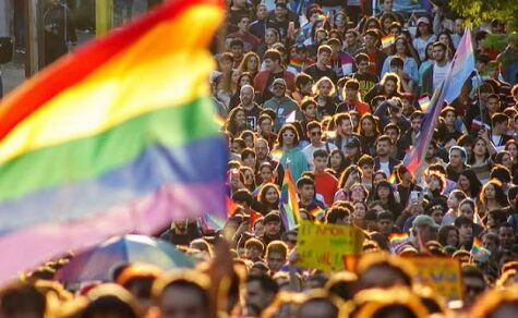 Bürgerrechts-Debatte: Verfassungsmäßigkeit von Gesetzesinitiativen zur Einschränkung von LGTBIQ+-Rechten angezweifelt