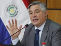 Schummel-Lehrer entlarvt: 300 Fake-Diplome bringen Paraguays Bildungsministerium ins Wanken