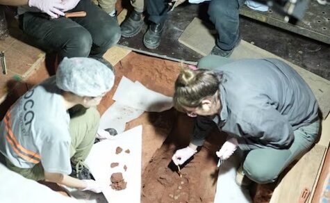 250 Jahre altes Rätsel gelöst? Wertvoller Münzfund unter den Dielen der Kirche von Yaguarón