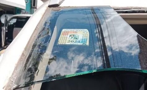 Tödlicher Spar-Pfusch am Auto: Feuerwehr entdeckt normales Fensterglas in Windschutzscheiben